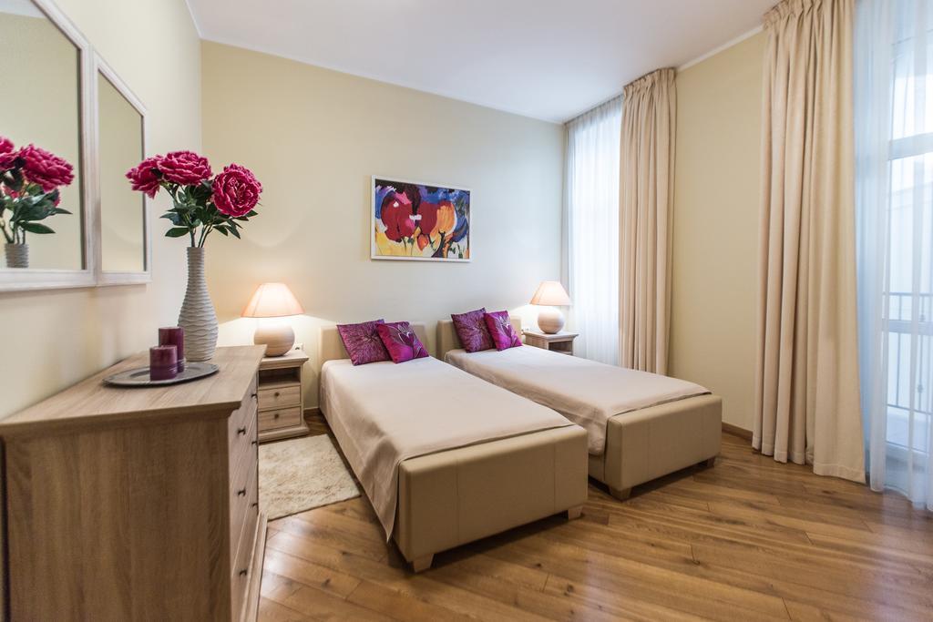 Riga Lux Apartments - Ernesta, Free Parking Luaran gambar