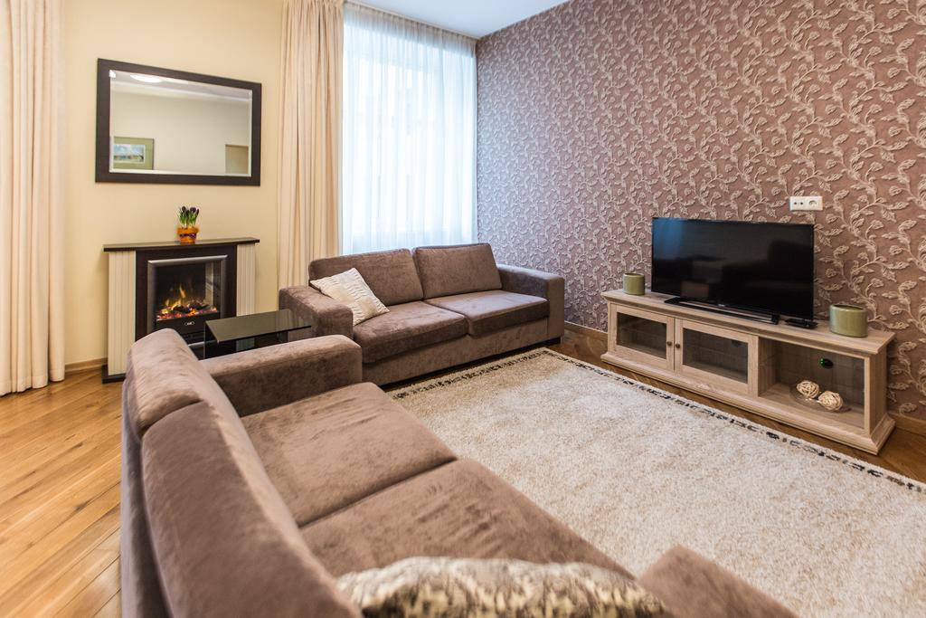 Riga Lux Apartments - Ernesta, Free Parking Luaran gambar