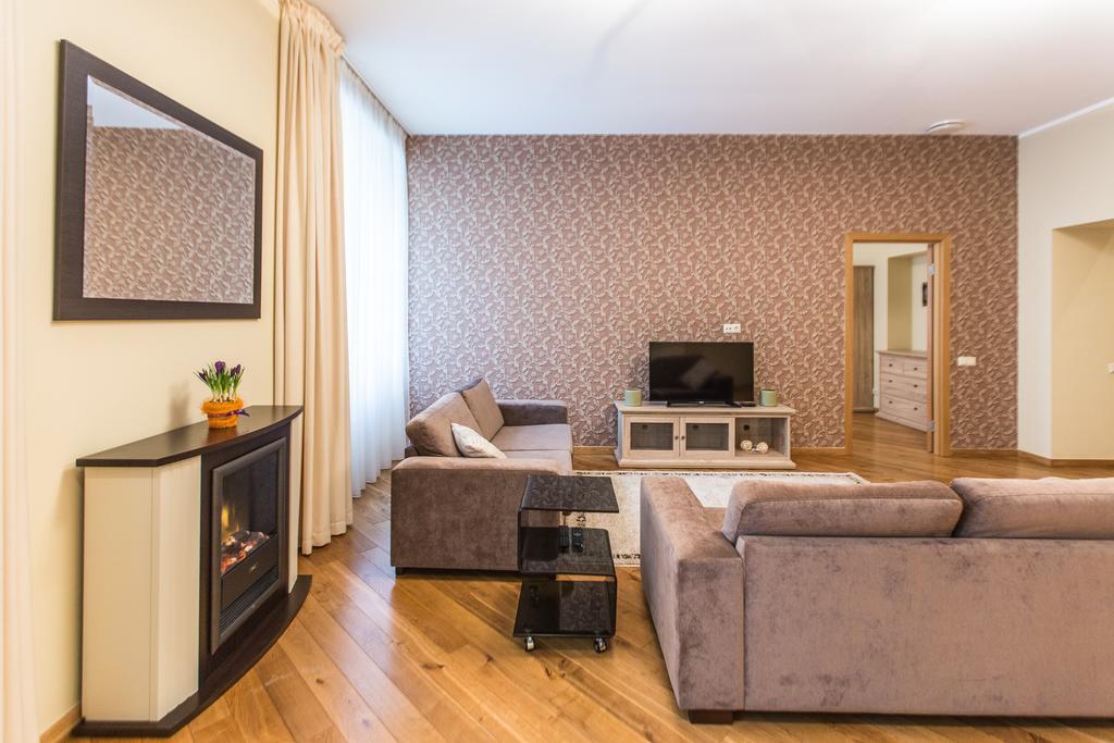 Riga Lux Apartments - Ernesta, Free Parking Luaran gambar