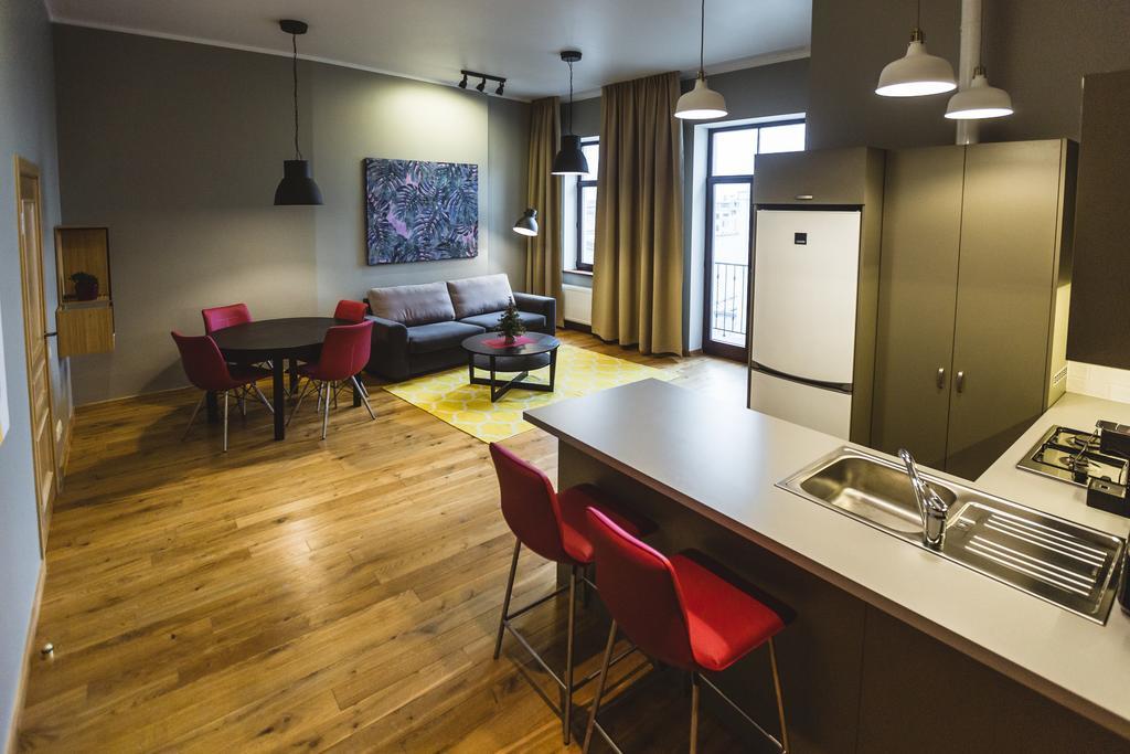 Riga Lux Apartments - Ernesta, Free Parking Luaran gambar