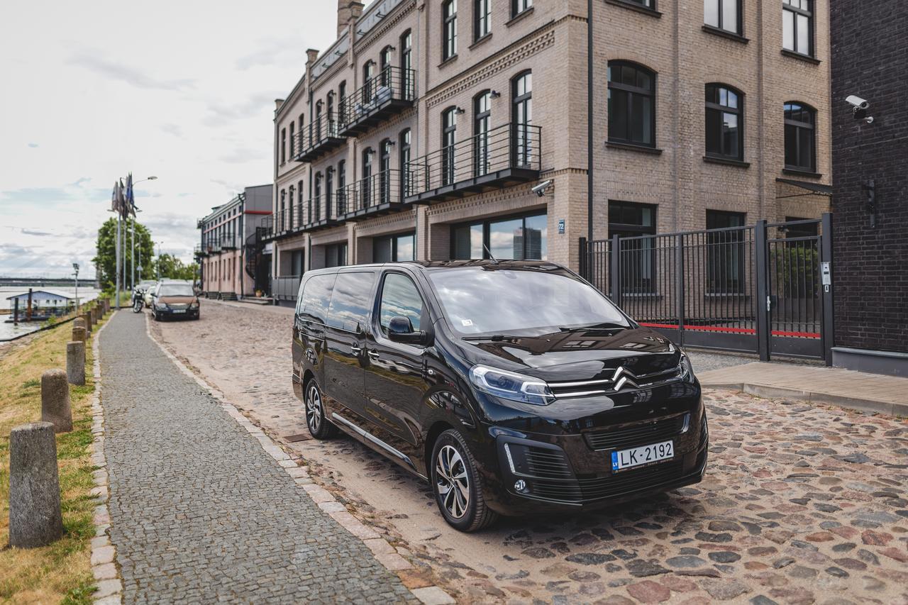 Riga Lux Apartments - Ernesta, Free Parking Luaran gambar