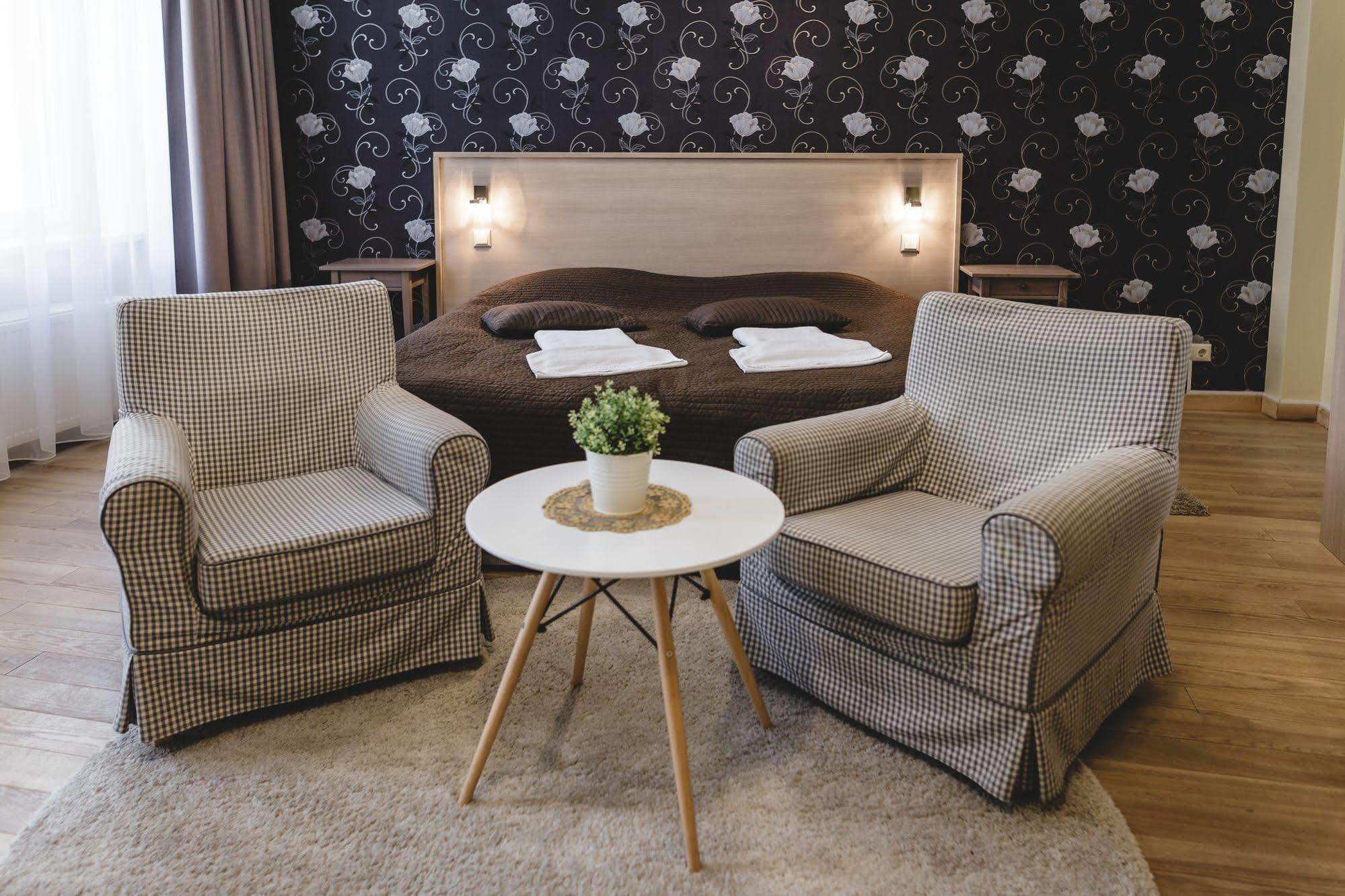 Riga Lux Apartments - Ernesta, Free Parking Luaran gambar