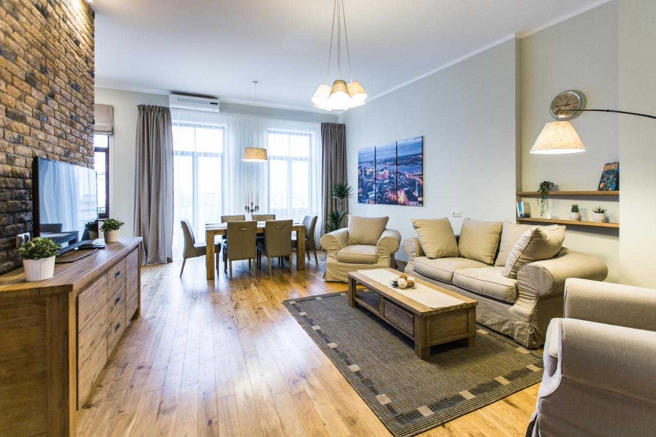 Riga Lux Apartments - Ernesta, Free Parking Luaran gambar